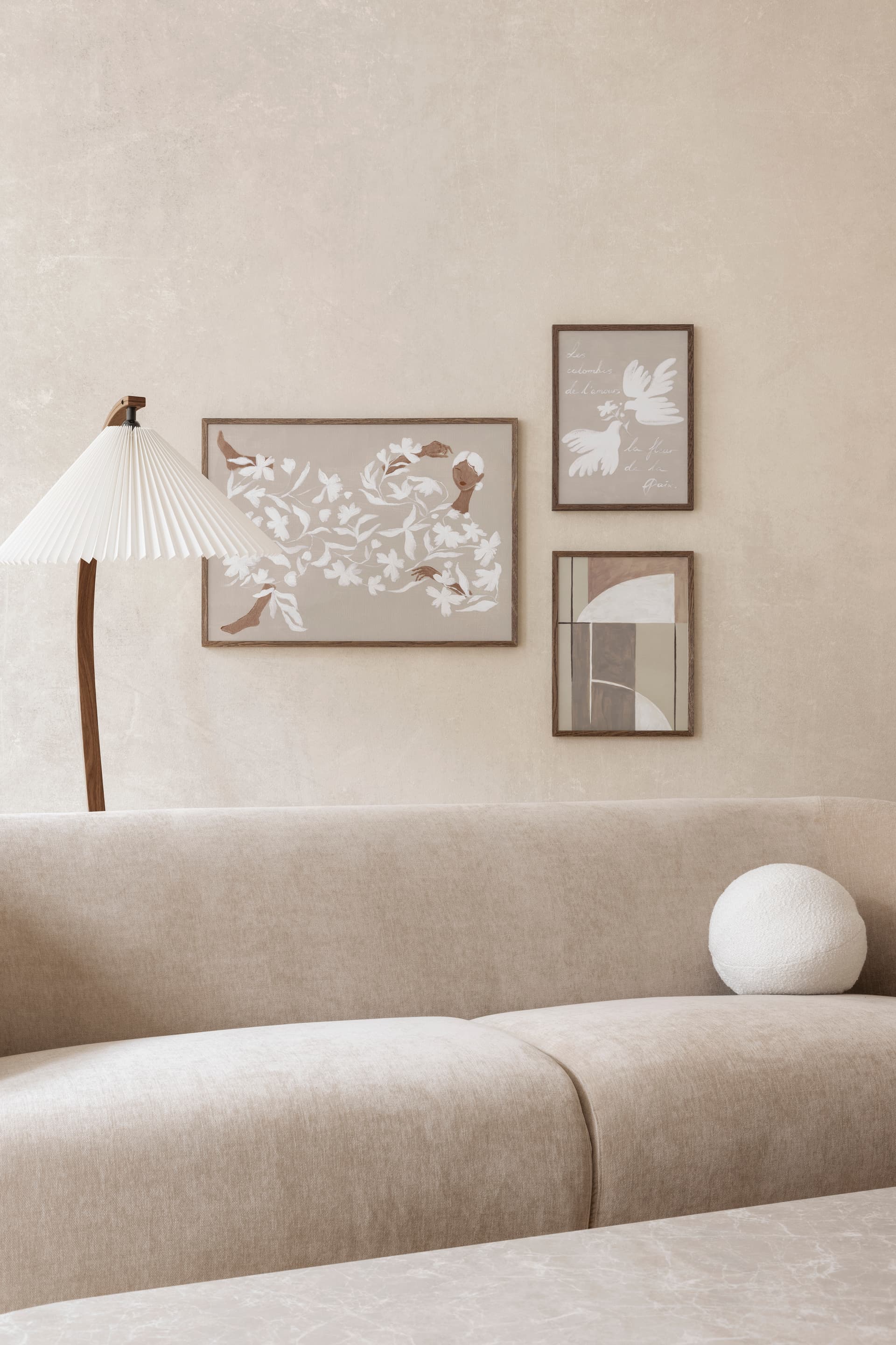 Набор постеров «Элегантное бежевое трио