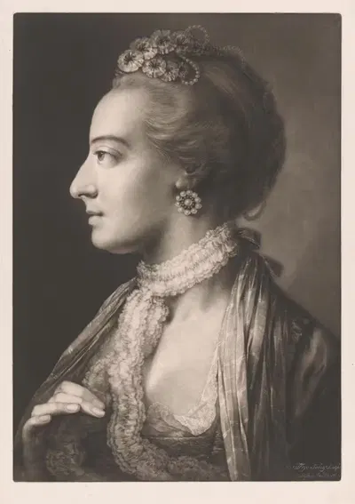 Woman wearing a lace collar, pearl earrings, and a tiara by Томас Фрай, 1760-1762 — digital art print download
