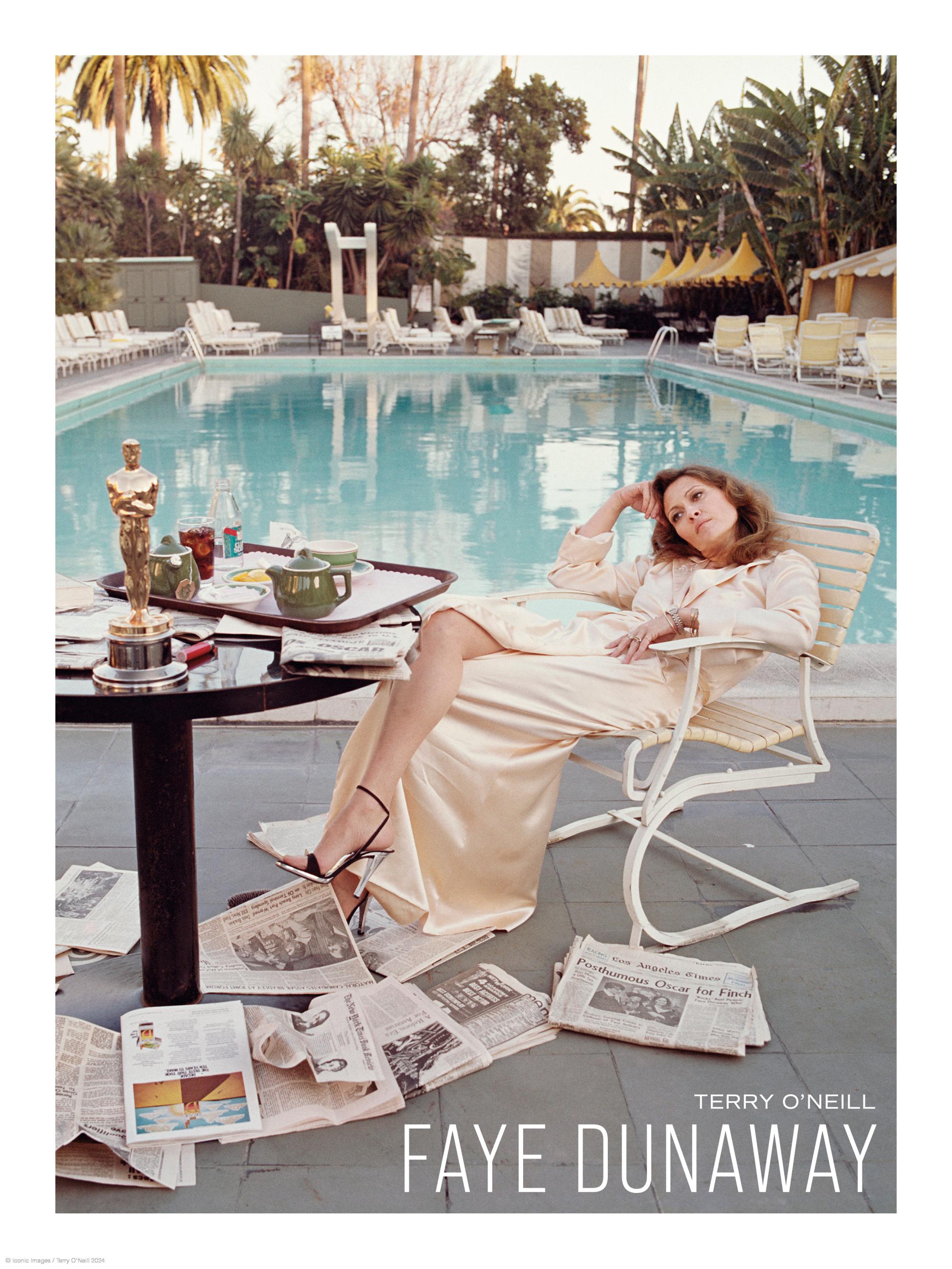 Terry O'Neill - Faye Dunaway Print