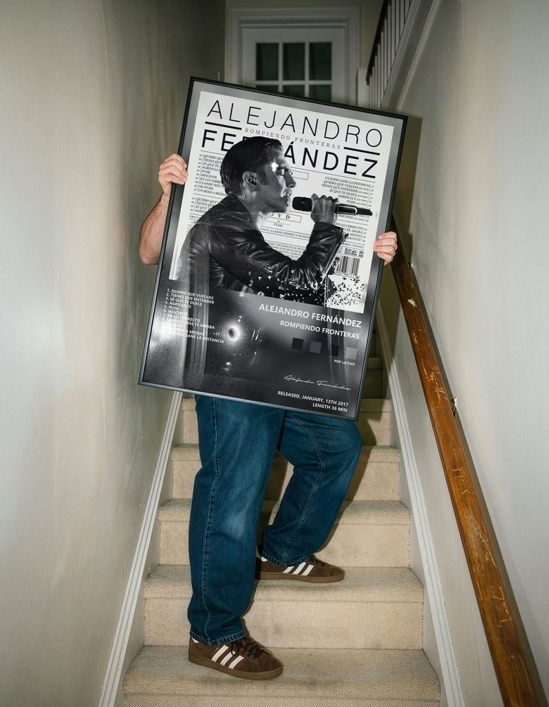 Музыкальный постер: Alejandro Fernández — Rompiendo Fronteras