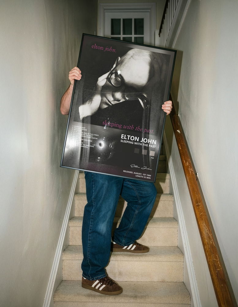 Музыкальный постер: Elton John — Sleeping With the Past